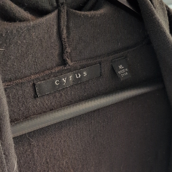 $5 for $25: Cyrus Women's Dark Green Long Cardigan Sweater - Picture 4 of 4